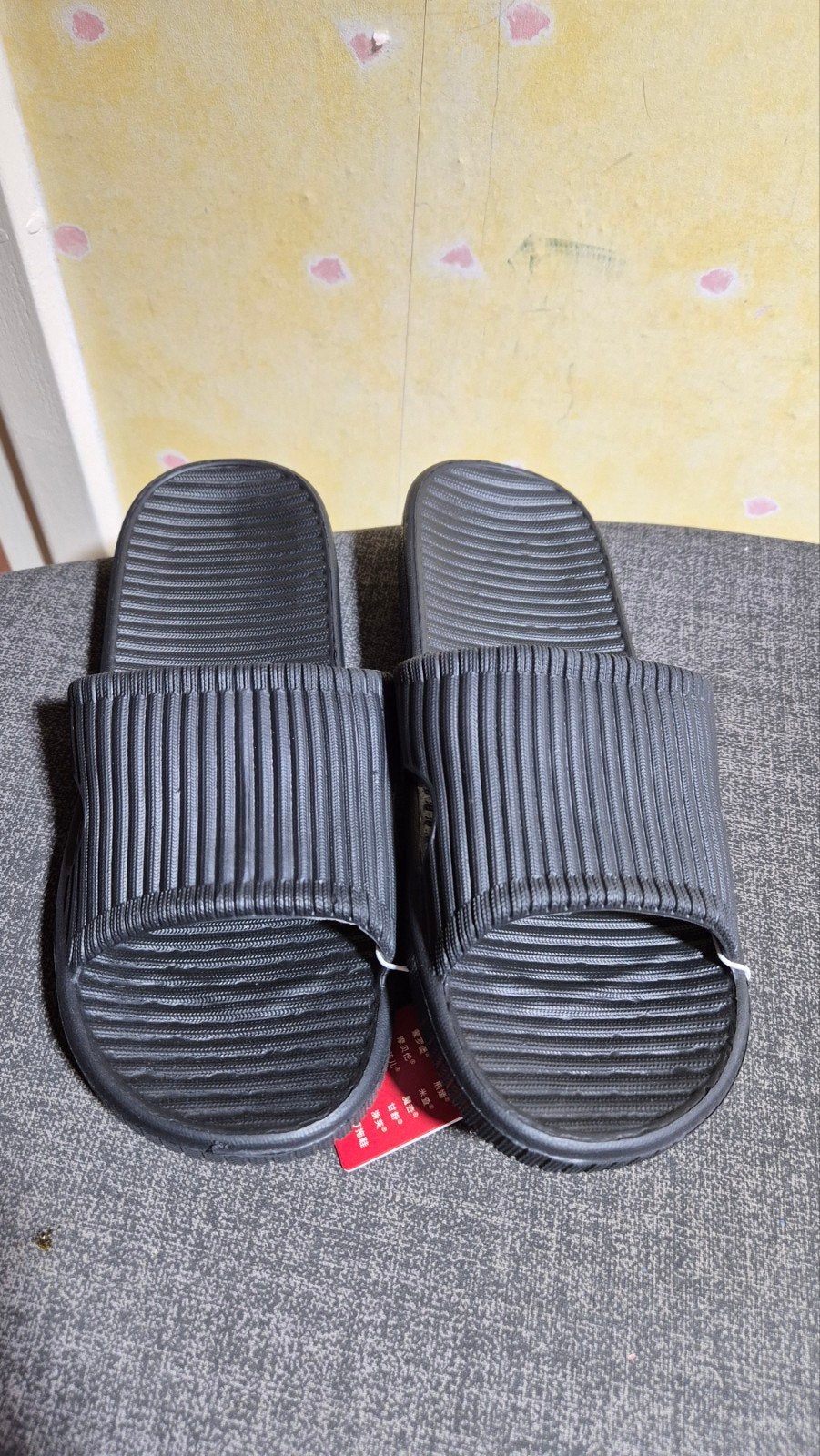 Nieuwe zwart sloffen maat 37. Binnenzool max 23.5 cm, Slippers, Verzenden, Zwart, Nieuw