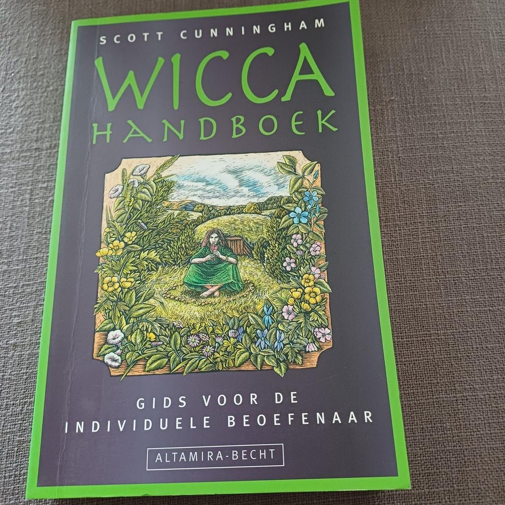 Wicca handboek., Ophalen of Verzenden, Zo goed als nieuw, Sprenger