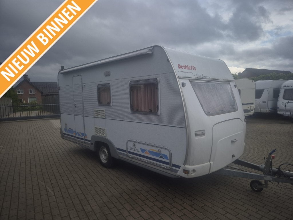 Dethleffs New-Line 430 + Luifel met zijwand, Caravans en Kamperen, Caravans, Treinzit, 750 - 1000 kg, Tot en met 4, Dwarsbed