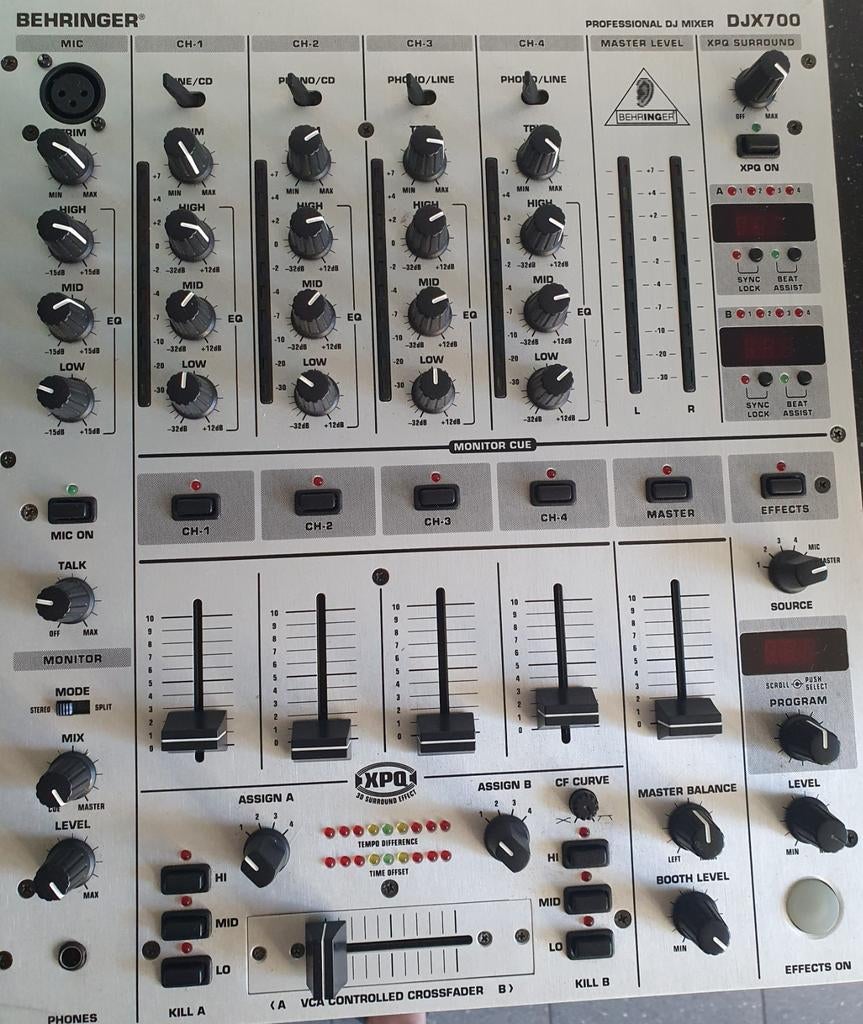 Behringer pro mixer DJX 700, Ophalen of Verzenden, Gebruikt