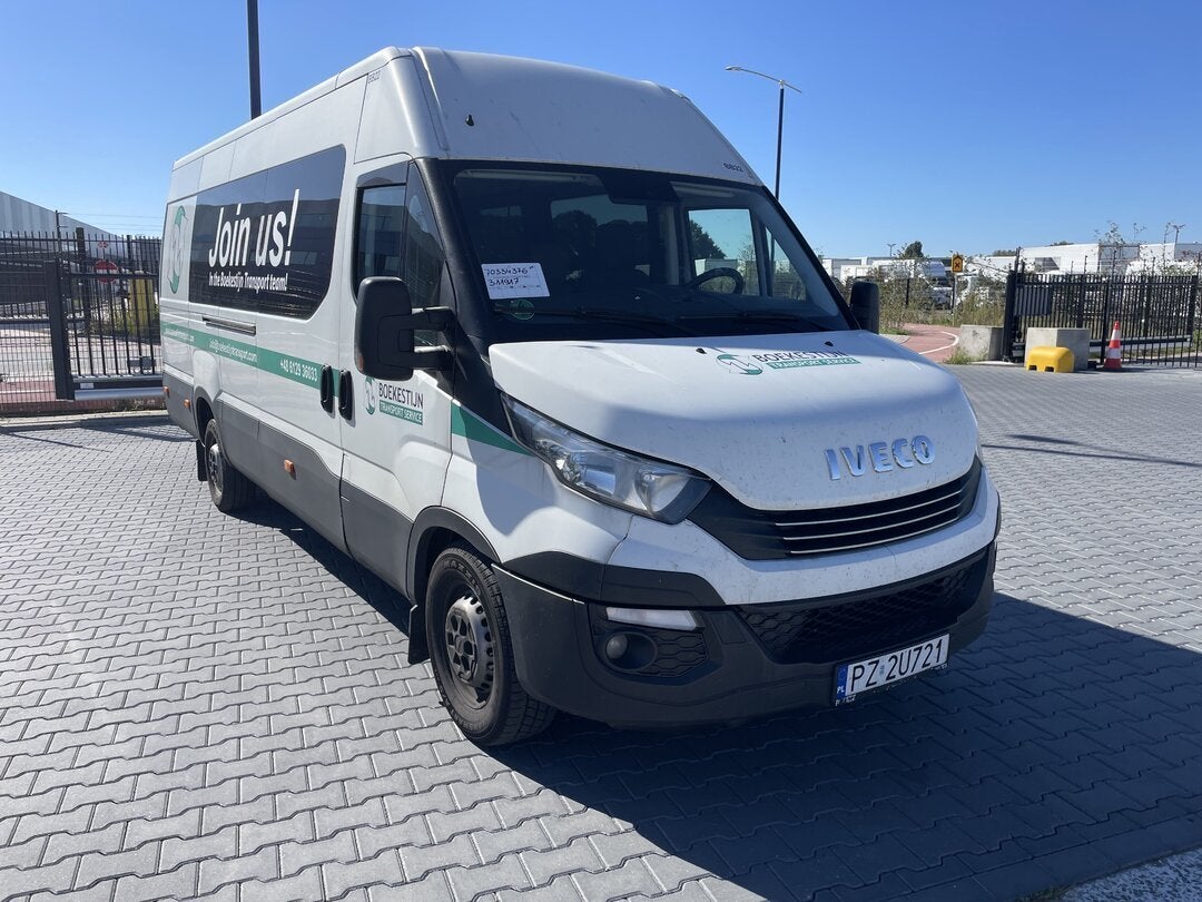 Iveco Daily 35S18 3.0L Automaat, 9-persoons vervoer 2019, Auto's, Automaat, Gebruikt, Euro 6, 4 cilinders