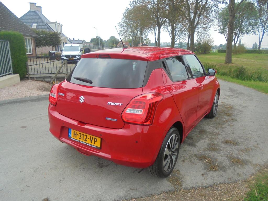 Suzuki Swift Suzuki swift 1.2 Hybrid 5 deurs airco ecc lmv p, Voorwielaandrijving, Gebruikt, 4 cilinders, 400 kg