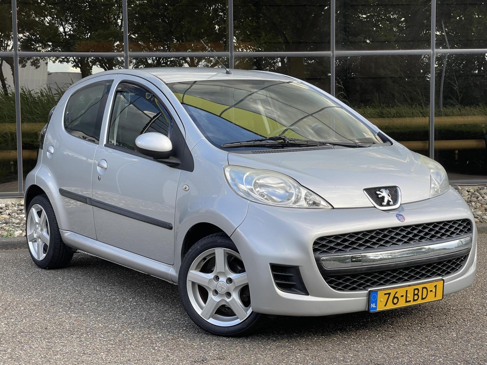 Peugeot 107 1.0 | Automaat | 5-deurs | Airco ️ | APK |, Gebruikt, 4 stoelen, 68 pk, Origineel Nederlands
