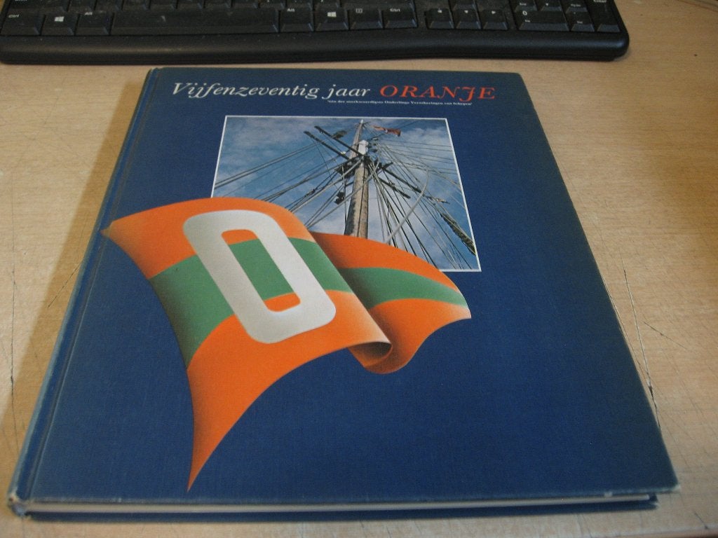 Vijfenzeventig jaar ORANJE   (Scheepvaart verzekering), Ophalen of Verzenden, Zo goed als nieuw, Boek of Tijdschrift