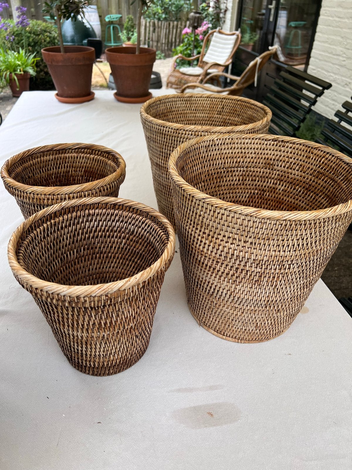 Set van 4 rotan vazen/manden in twee maten, Huis en Inrichting, Woonaccessoires | Vazen, Ophalen, Gebruikt, Bruin, Natuurlijk materiaal