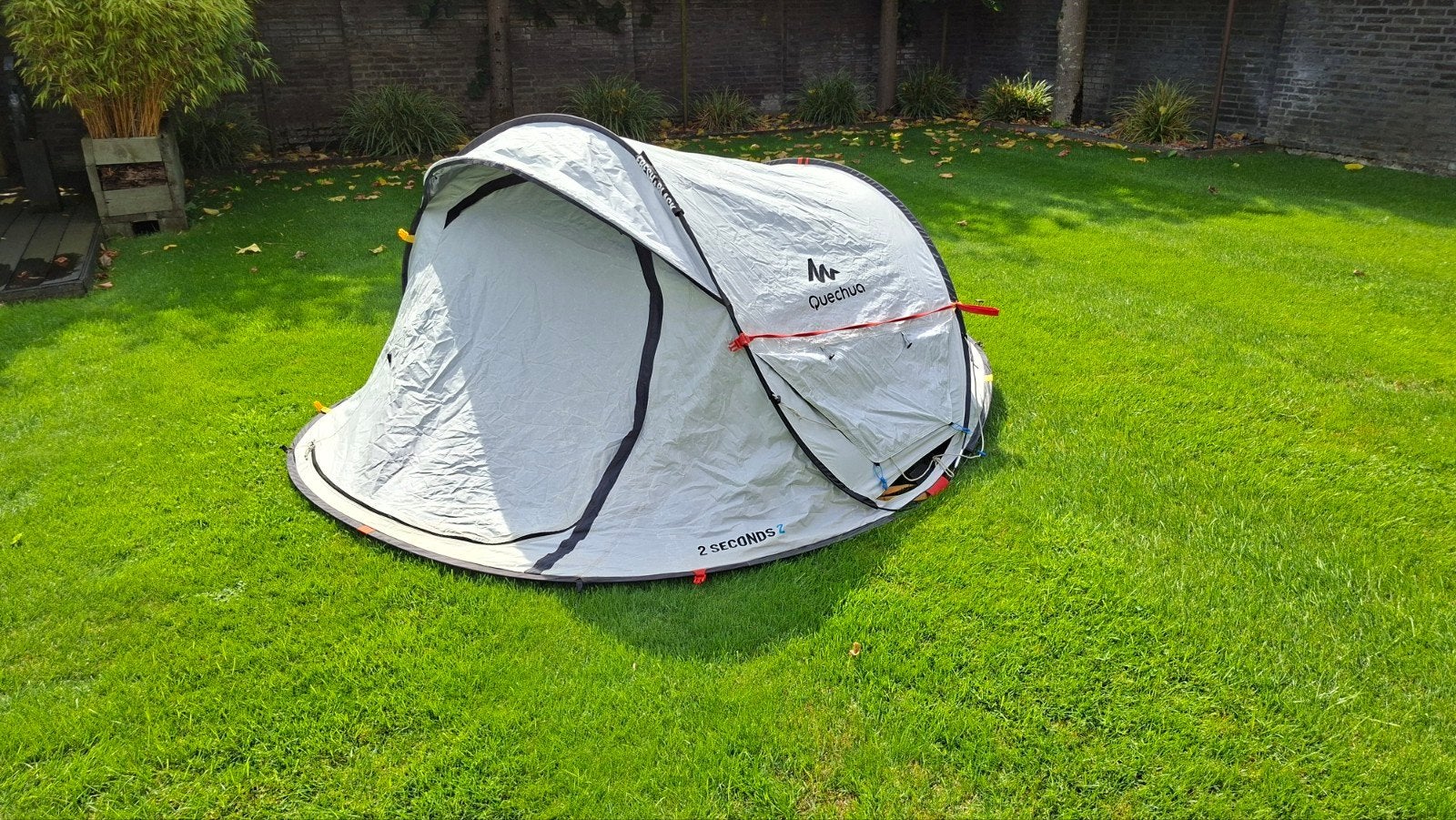 Quechua 2 Seconds 2 Fresh & Black Tent, Ophalen, Gebruikt, Tot en met 2