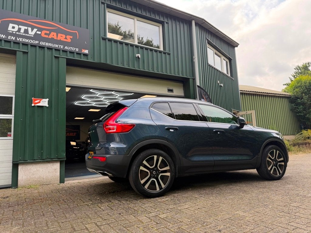 Volvo XC40 1.5 T3 Inscription Panorama leder 19 inch, 1525 kg, Gebruikt, 163 pk, Bedrijf