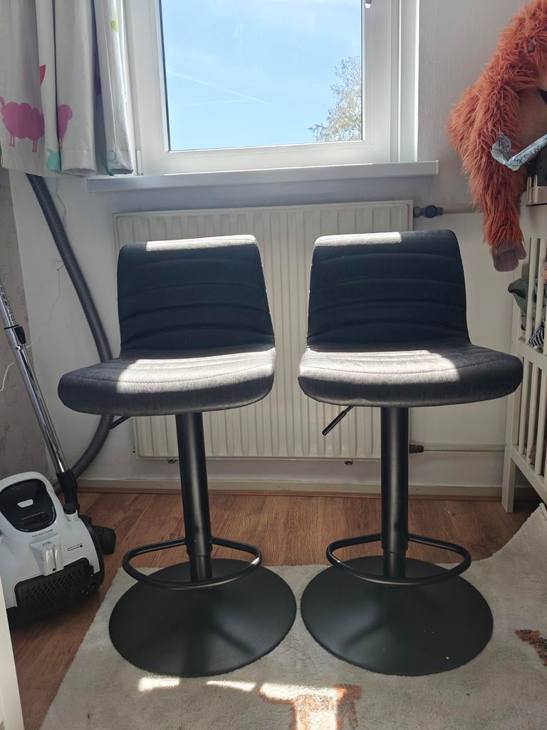2 Antracietgrijze barstoelen, in hoogte verstelbaar, Ophalen, Gebruikt, In hoogte verstelbaar, Metaal