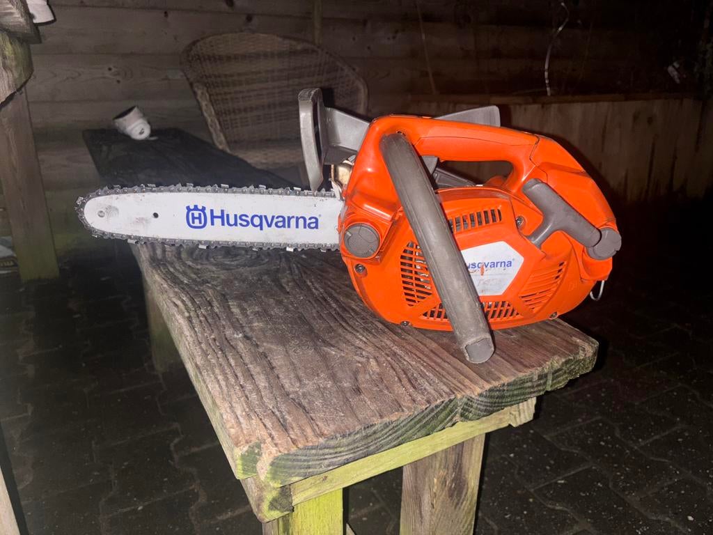Husqvarna t435 kettibgzaag tophendel 2020, Tuin en Terras, Hand-tuingereedschap, Ophalen, Zo goed als nieuw, Overige soorten