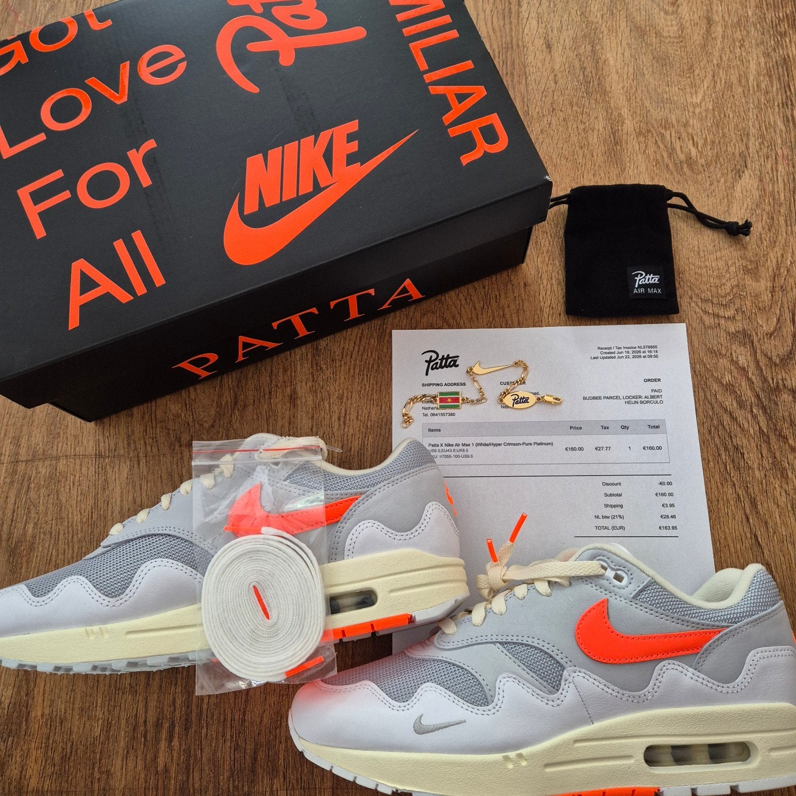 Patta x Nike Air Max 1 White Hyper Crimson EU43,DS,compleet, Nike air max, Wit, Nieuw, Ophalen of Verzenden