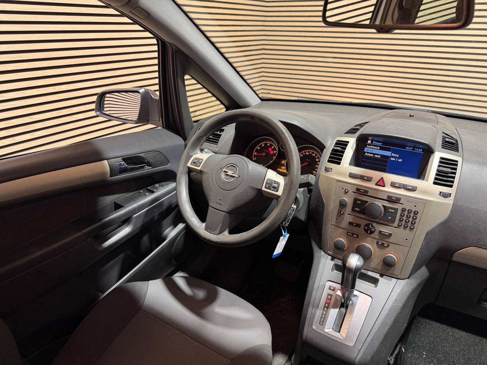 Opel Zafira 2.2 Temptation | Automaat | APK 08-2027 | Export, Auto's, Stof, Gebruikt, 4 cilinders, 150 pk