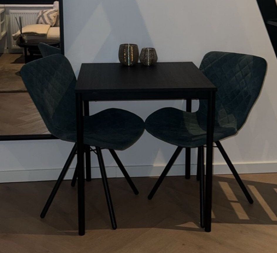 Ikea tafeltje + 2 stoelen, Ophalen, Zo goed als nieuw