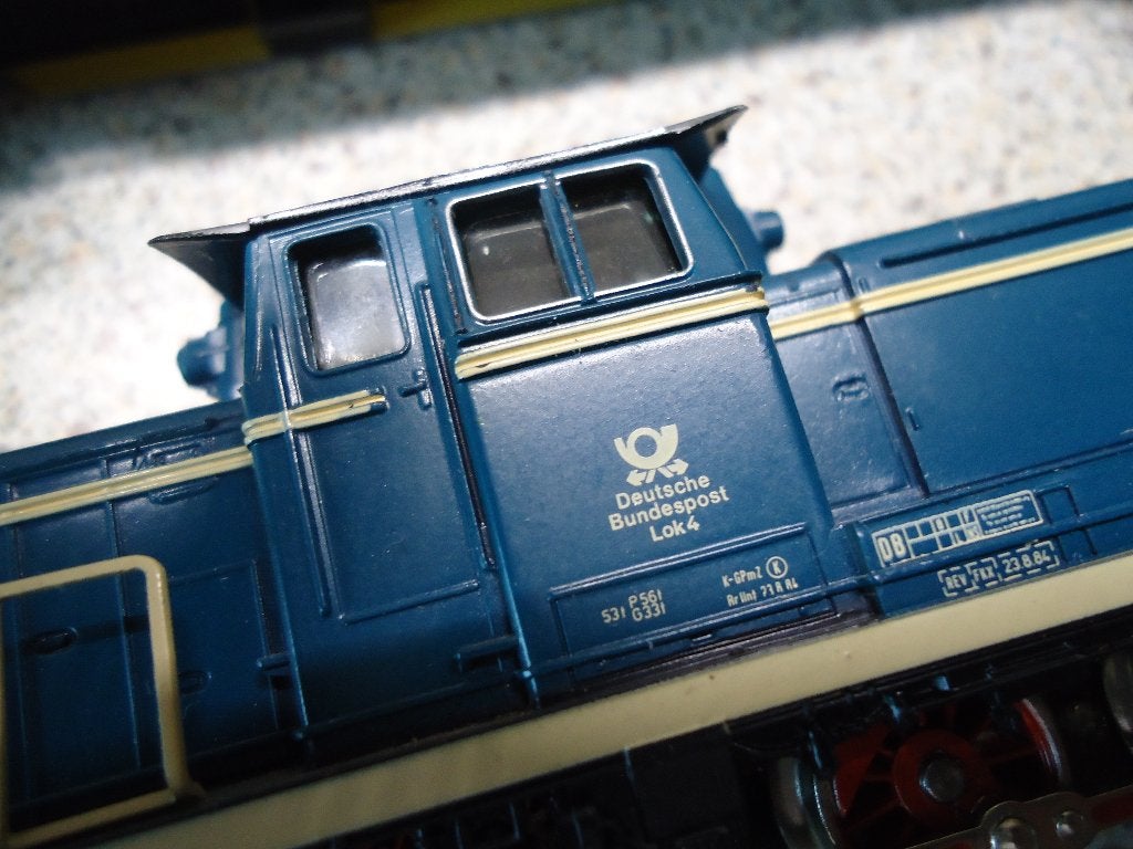 Marklin lok V60 DB post met 2 maal post wagon 4047, Ophalen, Wisselstroom, Analoog, Märklin