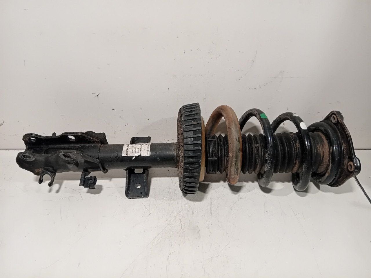 Veerpoot rechts voor Mercedes-Benz eVito, Onderdelen@venauto.nl, Van der Ven Autorecycling B.V., Gebruikt, Ettenseweg 76, 4706 PB Roosendaal, The Netherlands