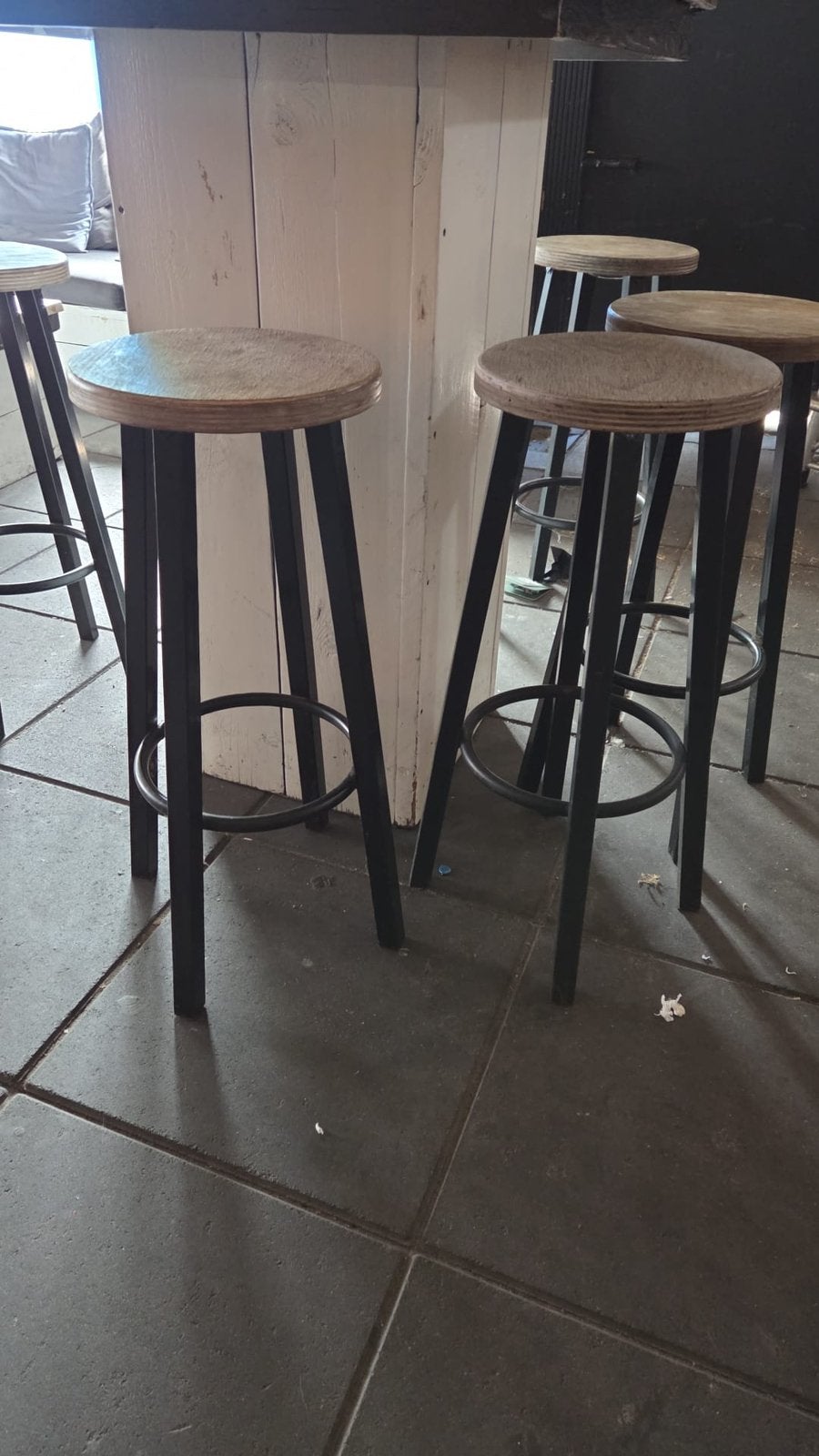17 barkrukken, 2 krukken, Ophalen, Gebruikt, 60 tot 90 cm