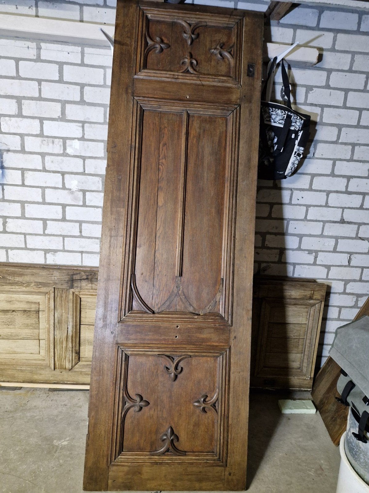 3 Antieke houten deur met gotische details, Ophalen of Verzenden