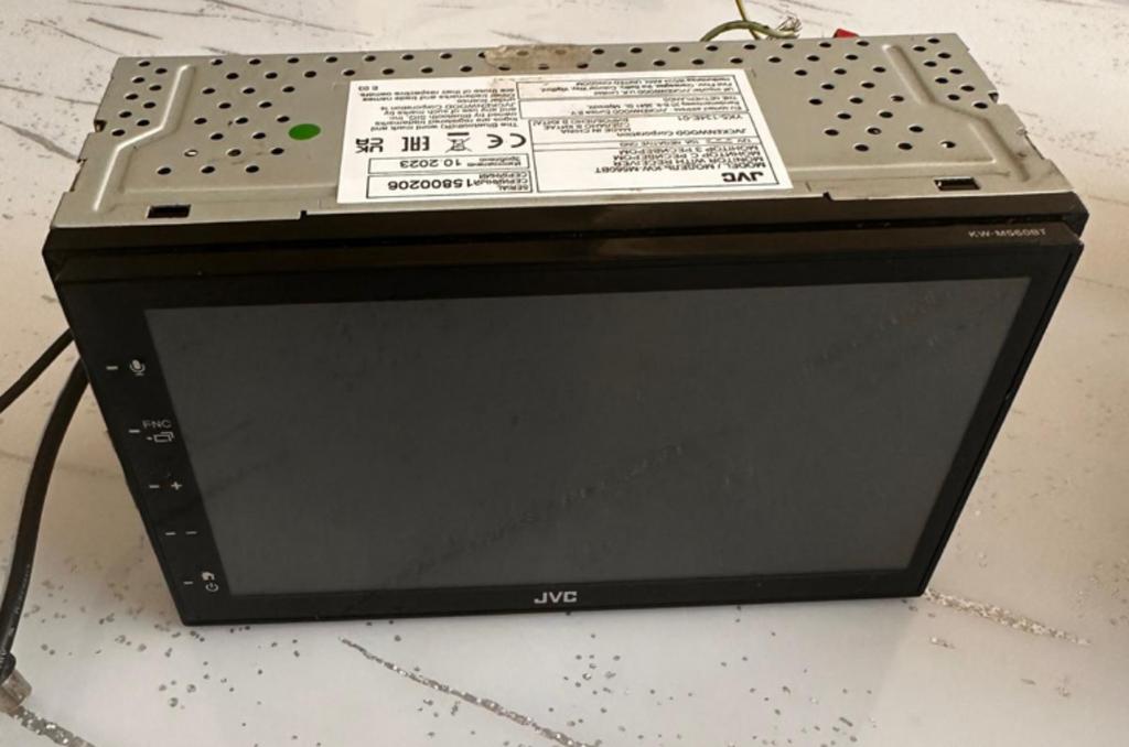 JVC KW-M560BT autoradio met speakers en scherm, Ophalen, Gebruikt