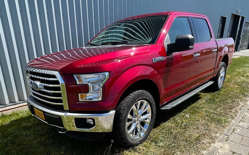 Ford F-150 5.0 V8 | Ruby Red | 200L LPG | Leder | Trekhaak, Auto's, Bestelauto's, Automaat, 2598 kg, Bedrijf, 4949 cc