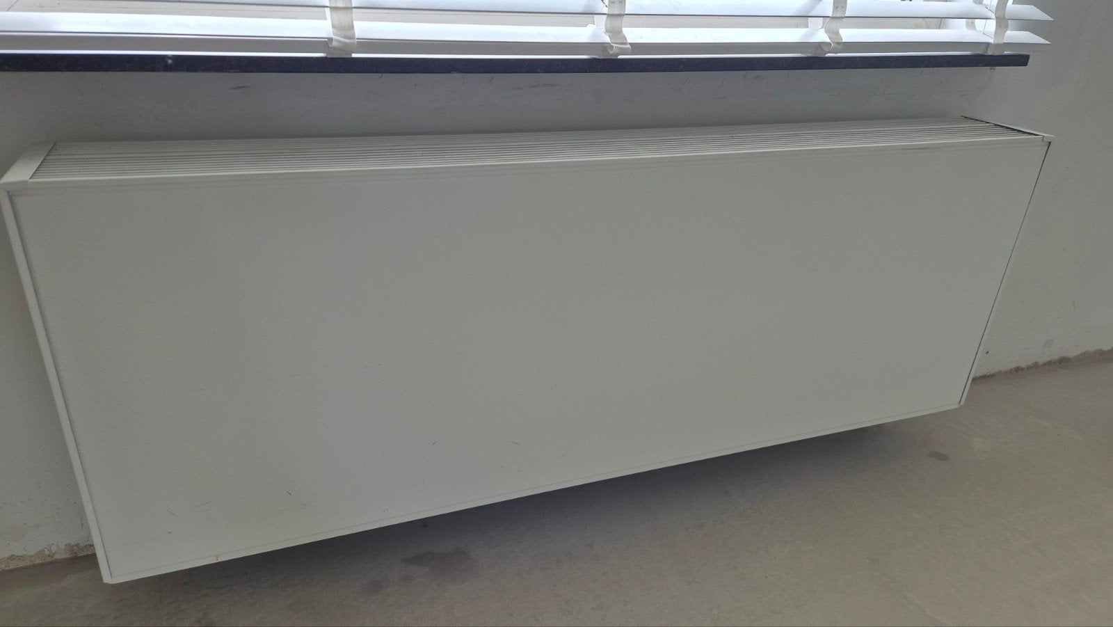 Vasco Flatline Radiator T33 - 140cm breed, 50cm hoog, Ophalen, 30 tot 80 cm, Radiator, Zo goed als nieuw