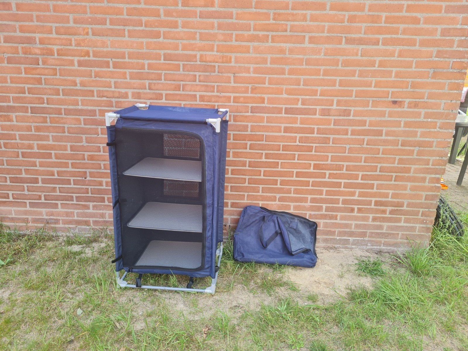 camping kast, Ophalen