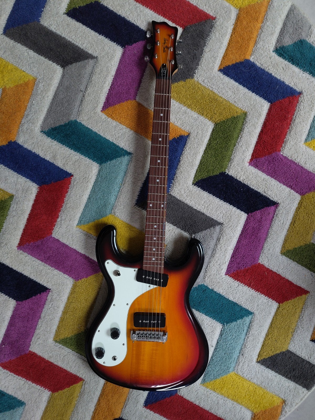 Linkshandige Harley Benton MR Baritone Gitaar, Muziek en Instrumenten, Ophalen, Zo goed als nieuw, Solid body, Overige merken