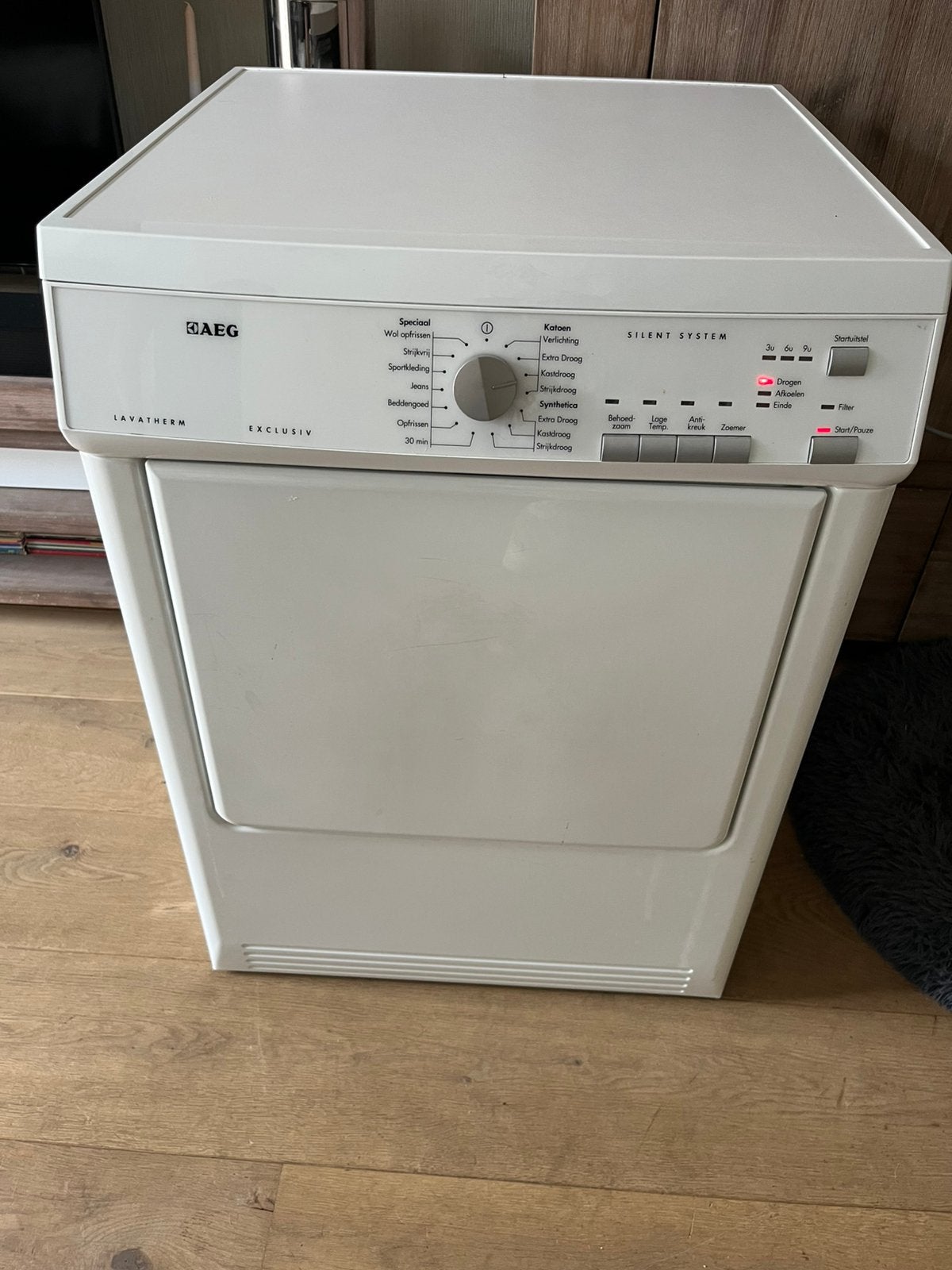 *** GRATIS AEG WASDROGER MET LUCHTAFVOER - DEFECT!!! ***, Ophalen, 6 tot 8 kg, Luchtafvoer, Anti-kreukfase