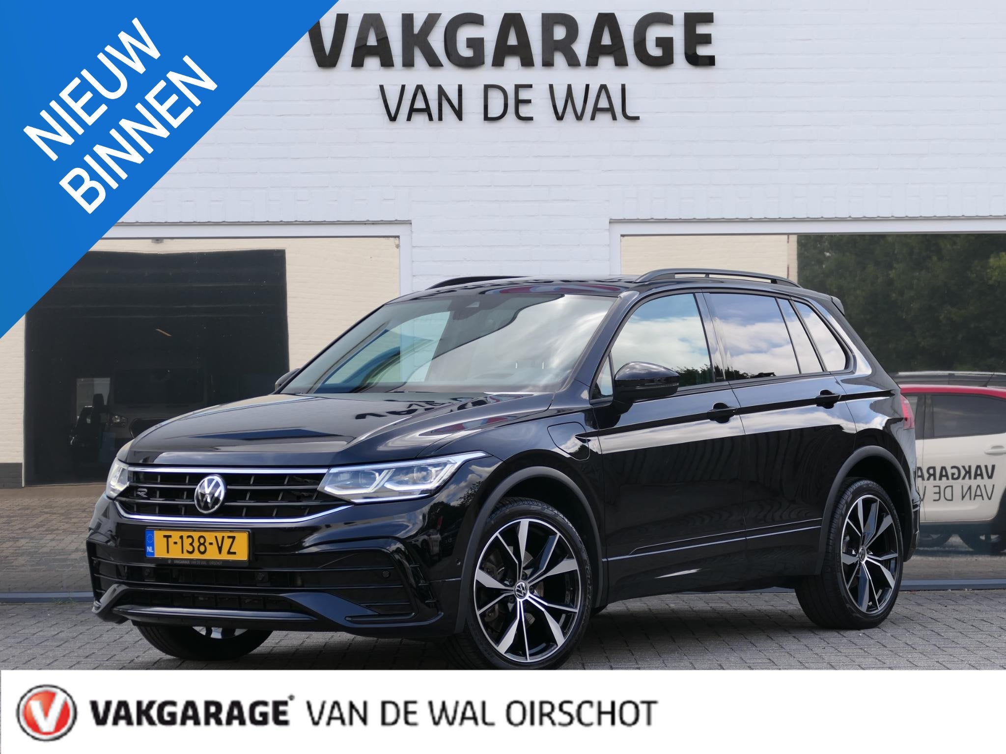 Volkswagen Tiguan 1.4 TSI eHybrid R-Line Business+ | Leder |, Auto's, Volkswagen, Stof, 4 cilinders, Zwart, Hybride Elektrisch/Benzine