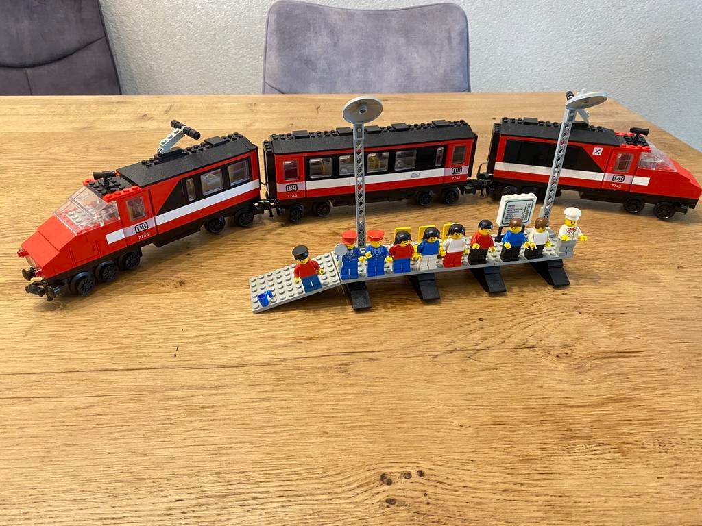 Lego 12v trein 7745, Gebruikt, Lego, Ophalen of Verzenden, Complete set
