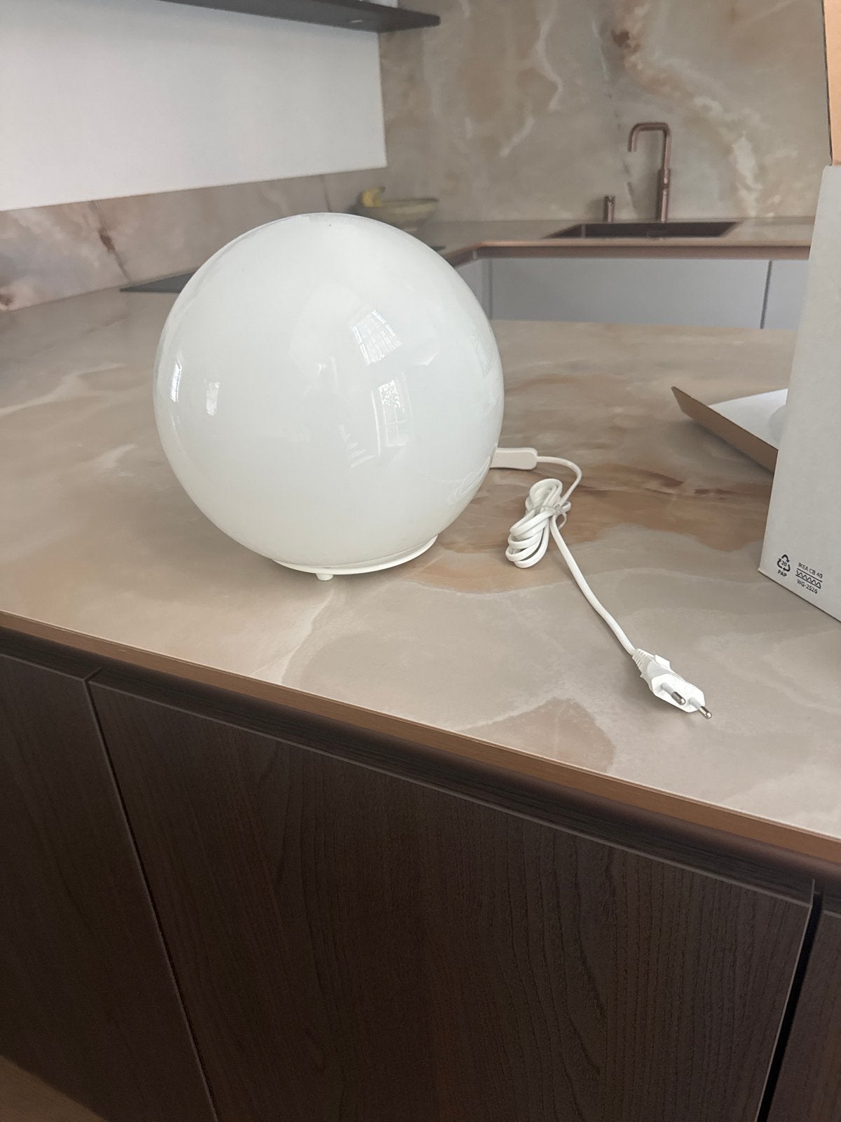 IKEA FADO lamp met fitting - Onzichtbare beschadiging, Huis en Inrichting, Ophalen, Wit, Gebruikt, Overige fittingen