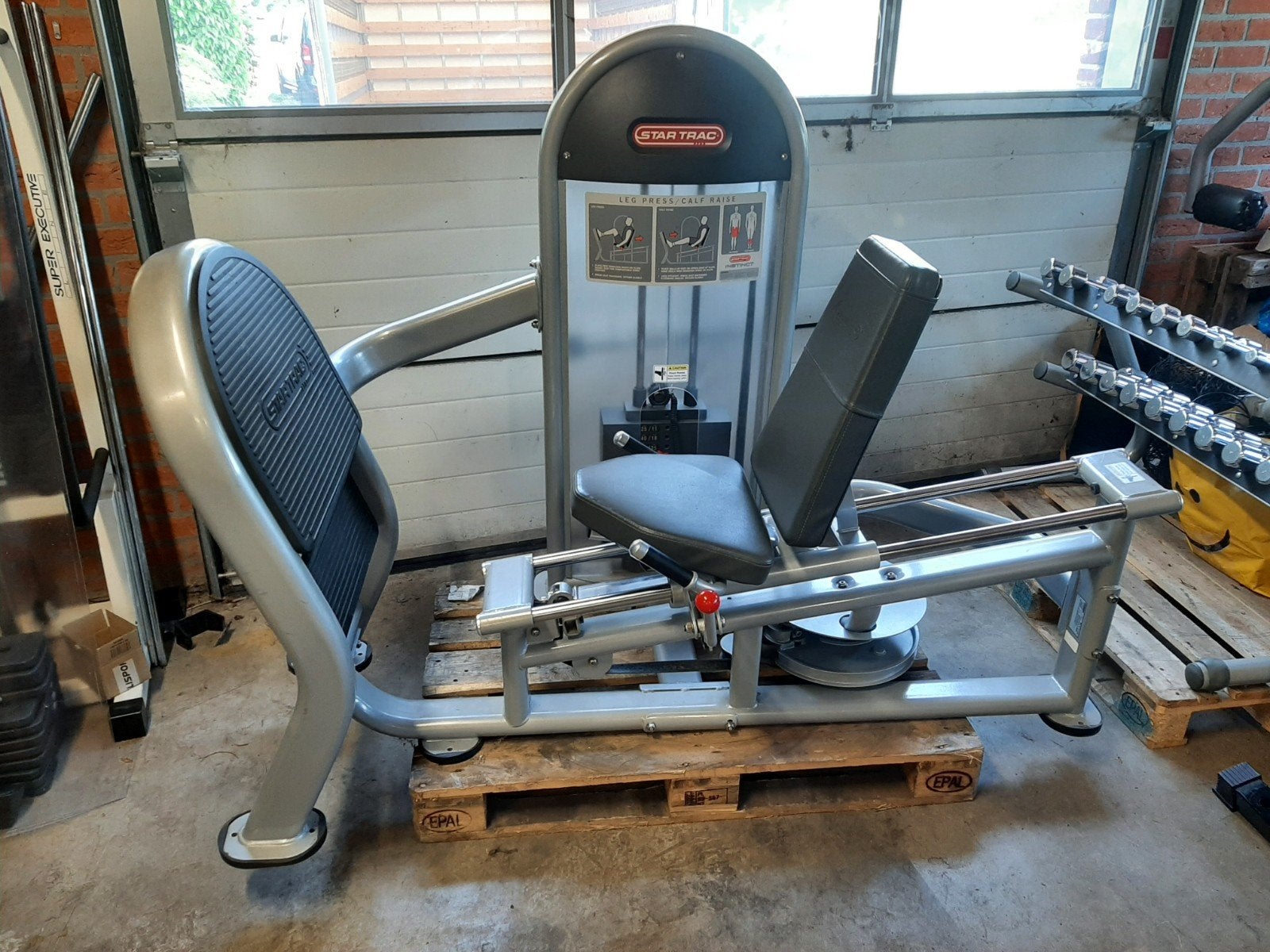 Startrac leg press/calf raise, Sport en Fitness, Fitnessmaterialen, Ophalen of Verzenden, Zo goed als nieuw, Overige typen