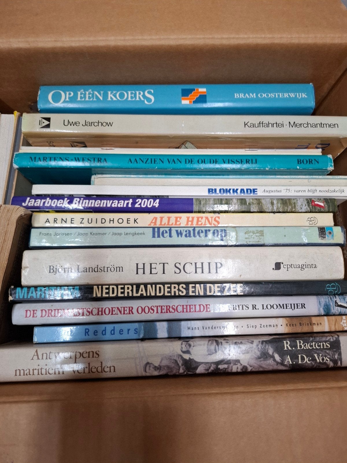 Collectie maritieme boeken - diverse titels, Ophalen, Gelezen, Diverse auteurs, Nederland
