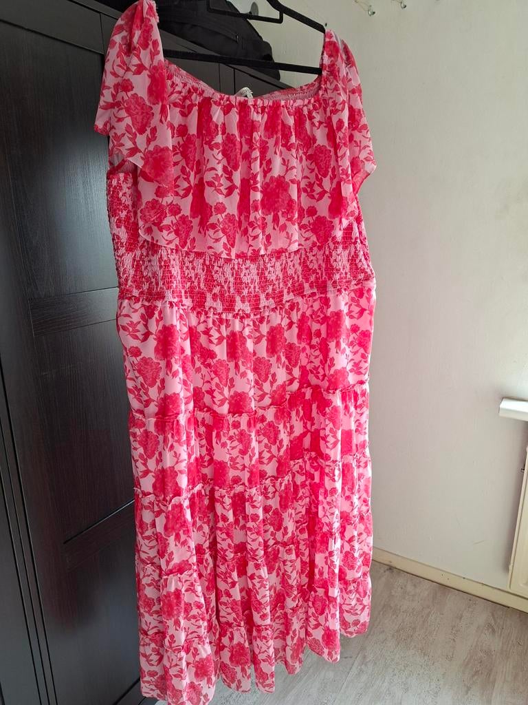 Jurk Miljuschka maat 54, Kleding | Dames, Jurken, Zo goed als nieuw, Maat 46/48 (XL) of groter, Roze, Onder de knie, Ophalen of Verzenden