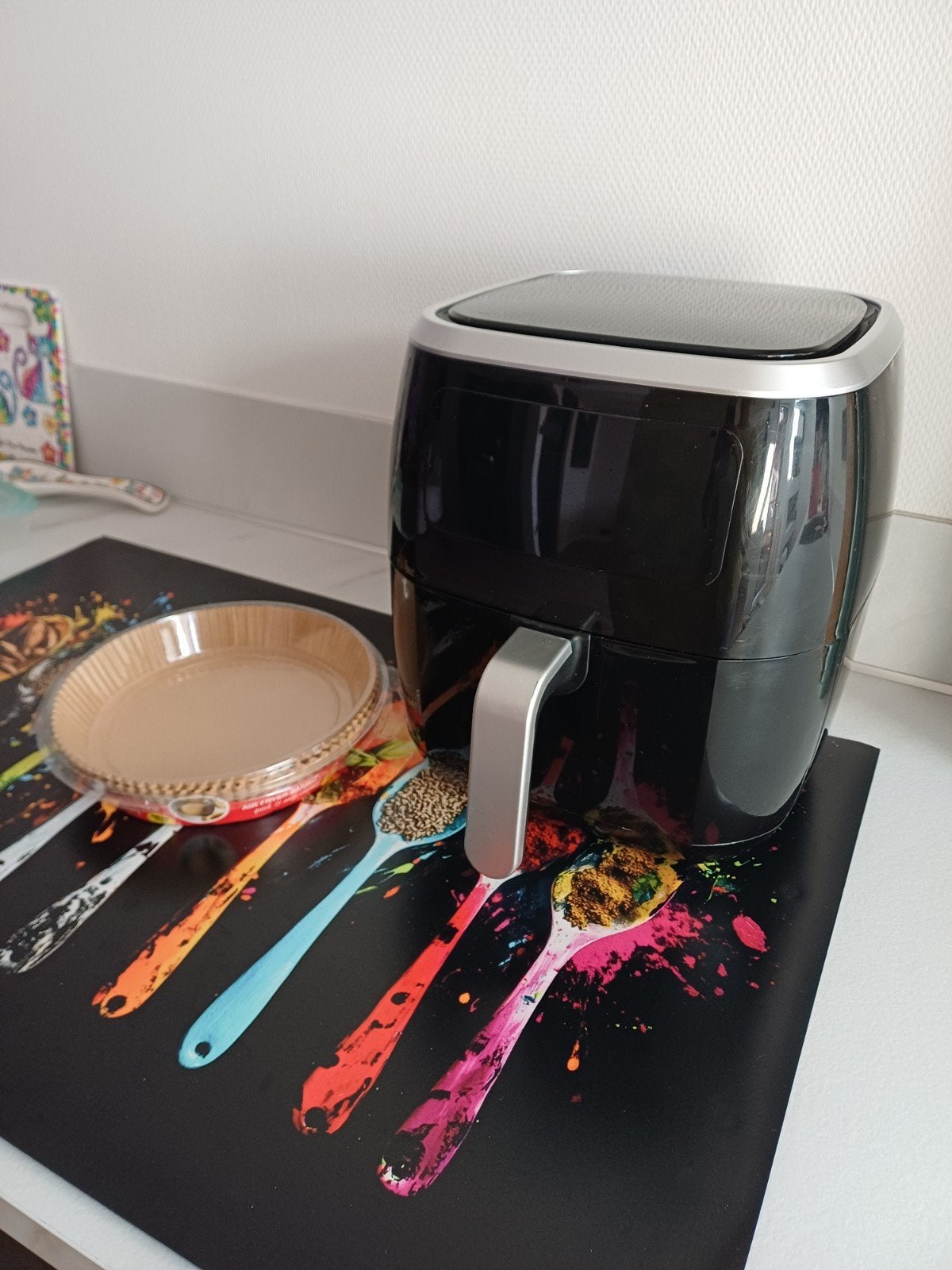 Airfryer met bakpapier., Verzenden, Gebruikt, Airfryer, 1500 gram of meer
