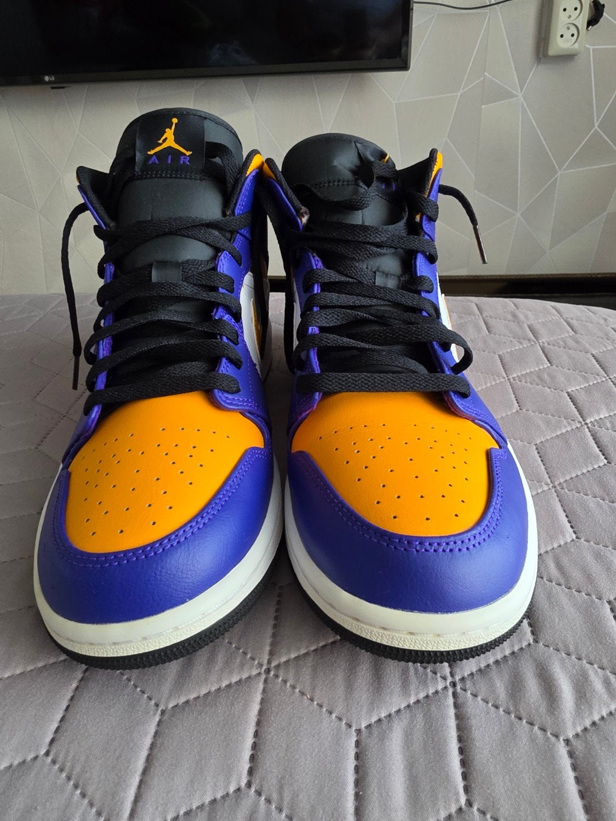 Nike Air Jordan 1 Mid Lakers Top 3 - Maat 45, Overige kleuren, Nike Jordan, Ophalen of Verzenden, Sneakers of Gympen