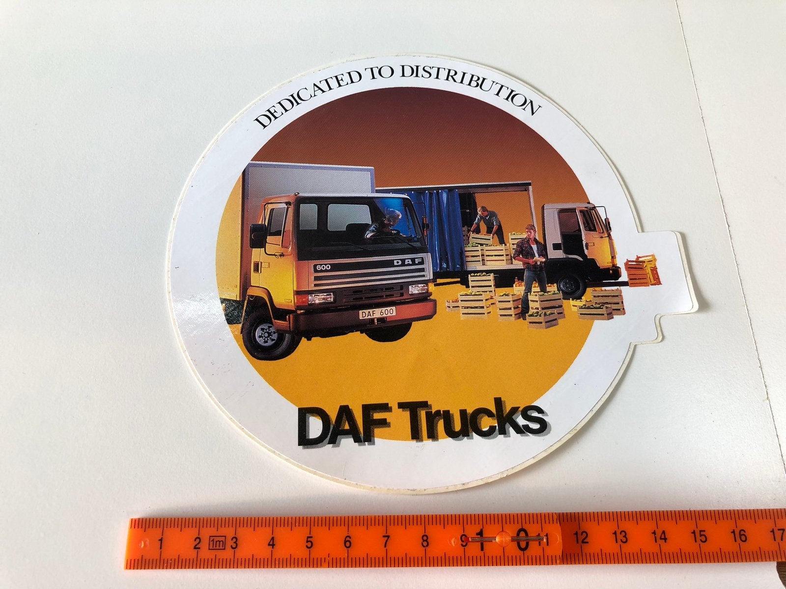 Sticker DAF Trucks Dedicated to Distribution, Ophalen of Verzenden, Zo goed als nieuw, Auto's