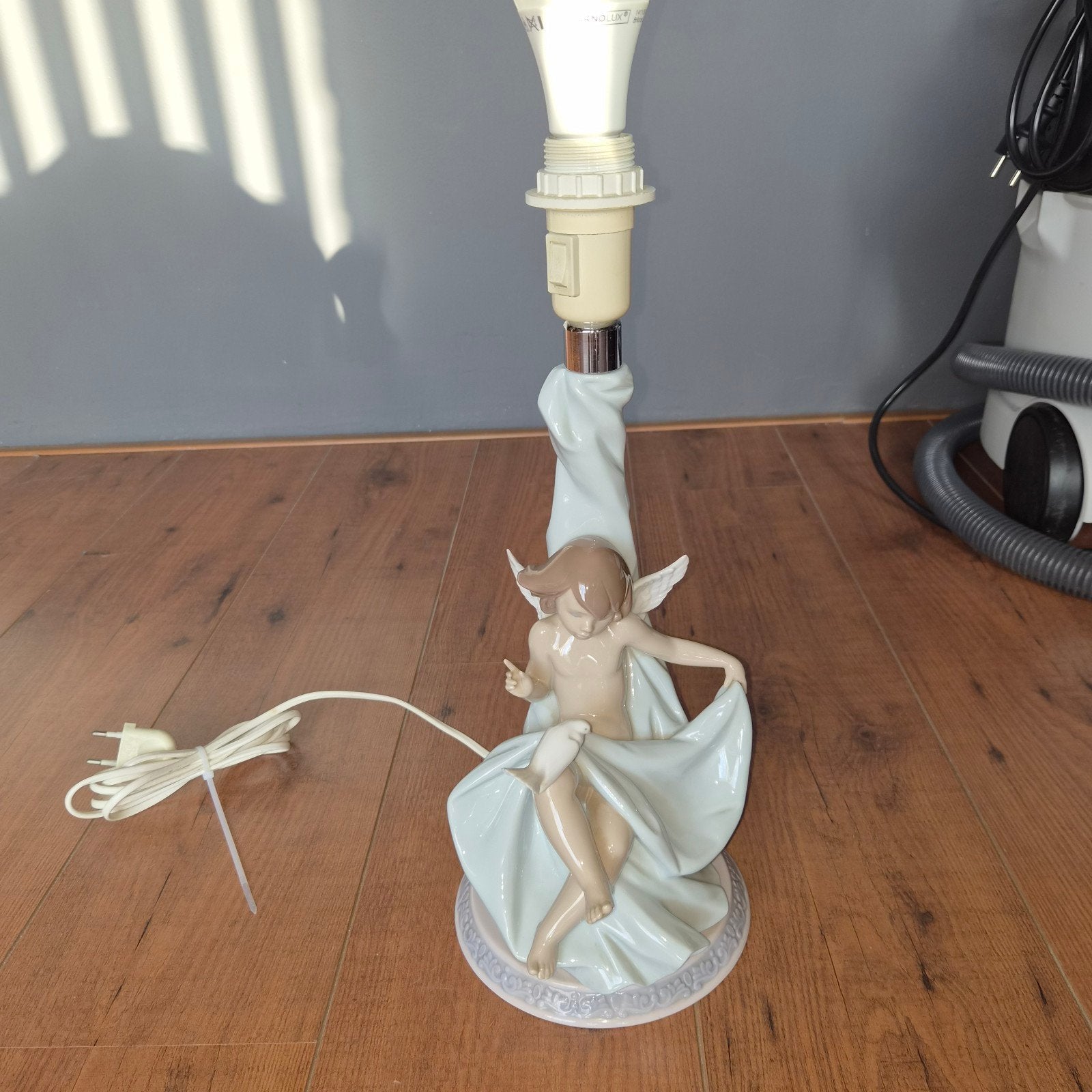 Lladro 5698 "Angel of Peace" Tafellamp - Porselein, Ophalen