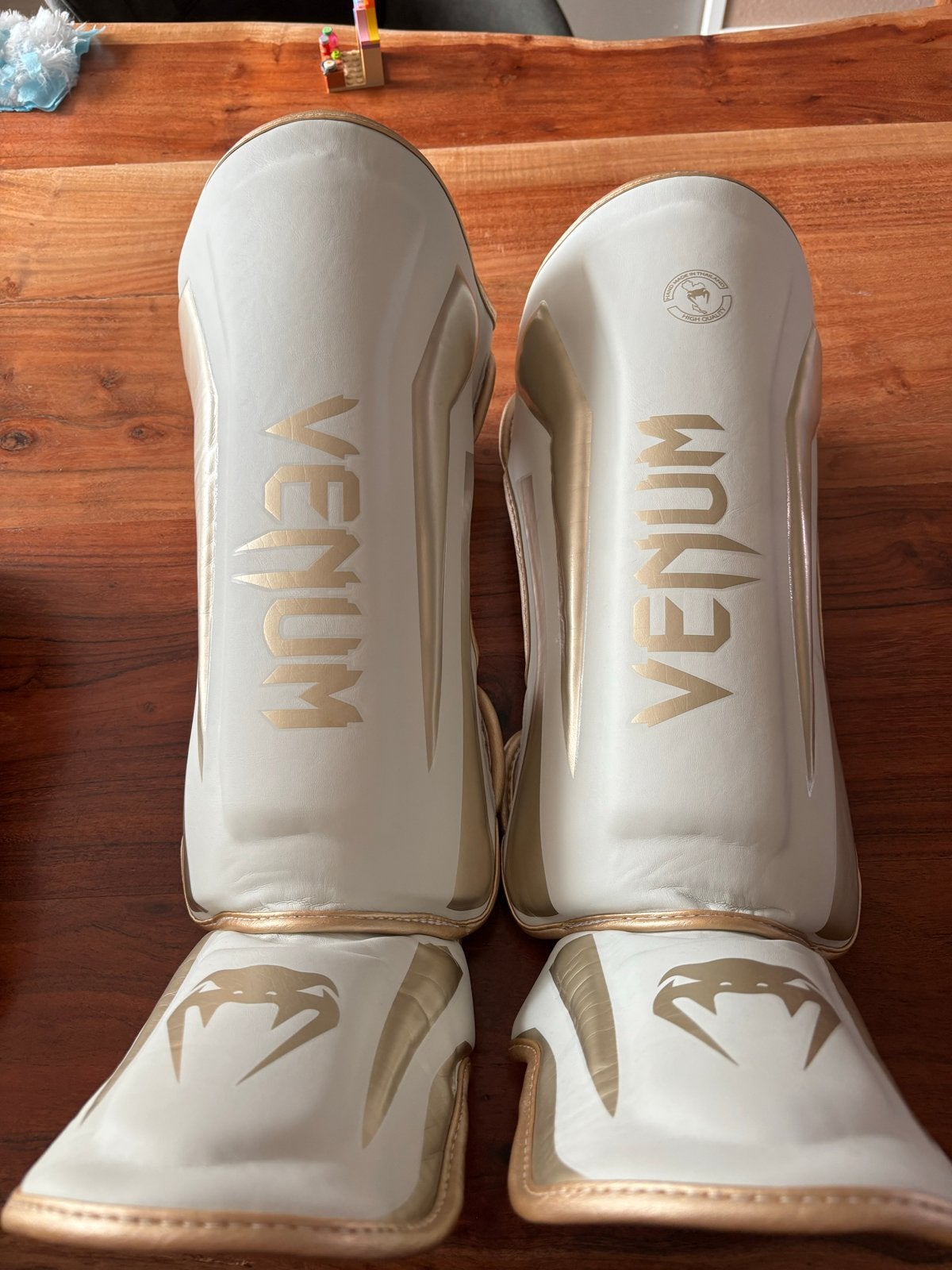 Venum bokshandschoenen en scheenbeschermers - Zo goed als ni, Ophalen, Overige, Maat XL, Vechtsportbescherming