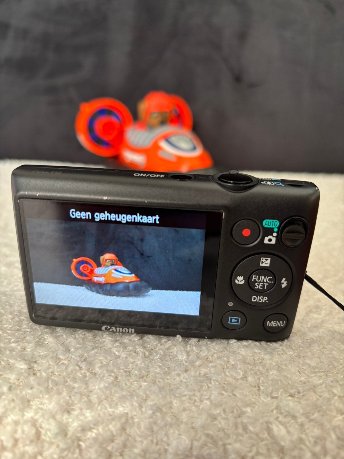 Foto 3 van Canon IXUS 220 HS | Compacte camera | Compleet