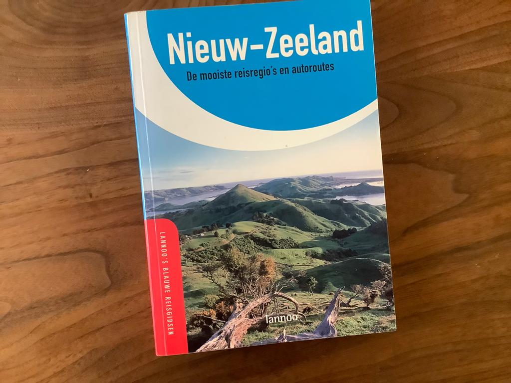 Nieuw-Zeeland 272pg Lannoo NL reisgids routegids + kaarten, Ophalen of Verzenden, Europa, Reisgids of -boek, Overige merken