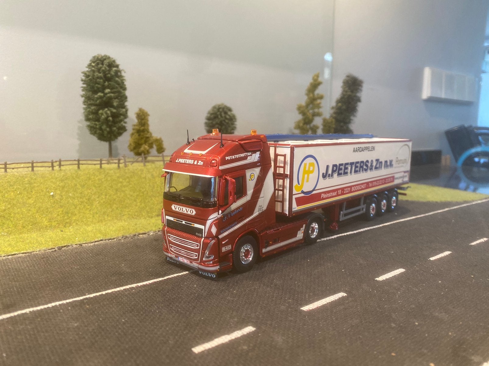 Volvo FH met aardappel trailer van Peeters, Ophalen of Verzenden, Zo goed als nieuw, Bus of Vrachtwagen, Tekno
