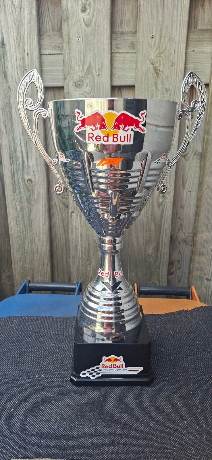 te koop grote beker redbull, Ophalen of Verzenden, Groter dan 1:32, Auto, Overige merken