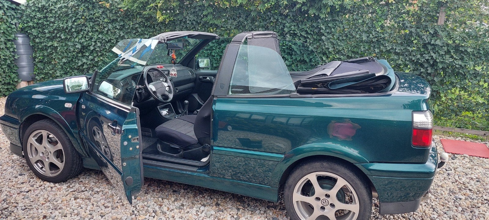 vw golf cabrio, Auto's, Volkswagen, Voorwielaandrijving, Dealer onderhouden, Stof, Zwart