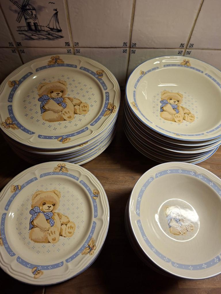 Zeer leuk beertjes servies borden set, Ophalen, Overige stijlen, Bord(en)