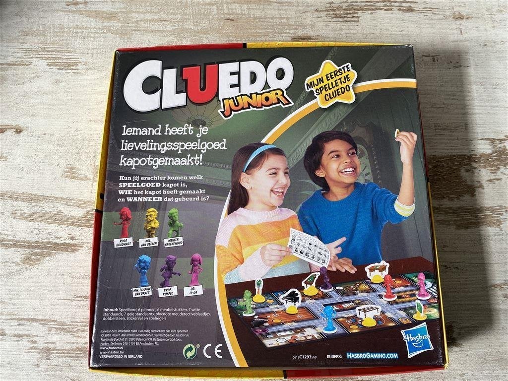 Cluedo junior vierkante vernieuwde versie [s233], Hobby en Vrije tijd, Gezelschapsspellen | Bordspellen, Verzenden, Zo goed als nieuw