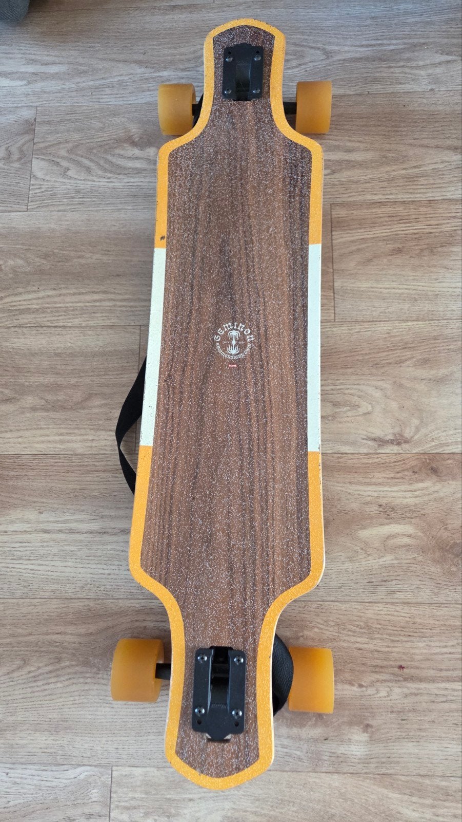 Globe Longboard met tropische print en draagriem, Ophalen, Gebruikt, Skateboard, Longboard