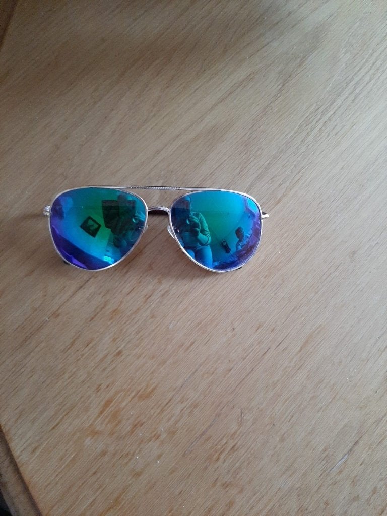 Zonnebril (4), Ophalen of Verzenden, Zo goed als nieuw, Zonnebril, Overige merken