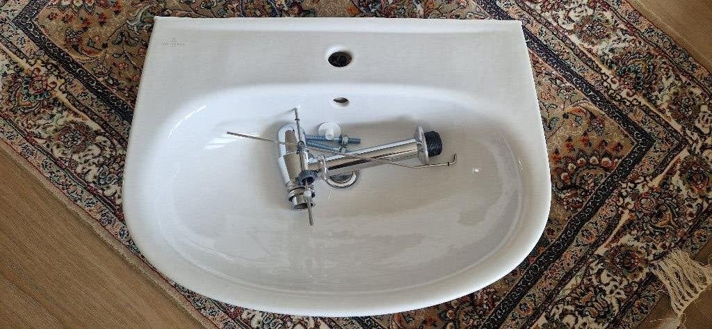 Villeroy & Boch o. Novo wasbak inclusief siflon, Doe-het-zelf en Verbouw, Sanitair, Ophalen, Zo goed als nieuw, Wastafel