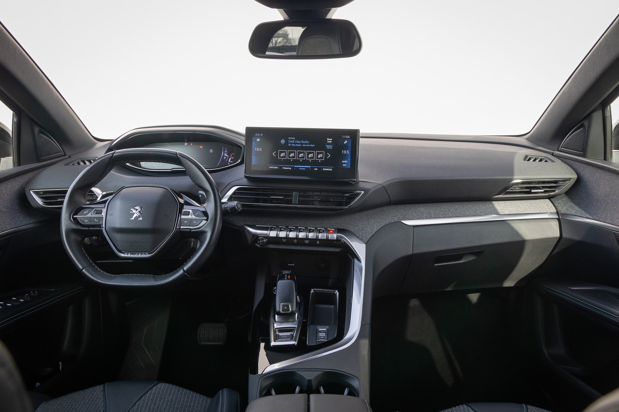 Peugeot 5008 1.2 PT Crossway 7 persoons trekhaak | 360 camer, Auto's, Gebruikt, Euro 6, 1199 cc, Blauw