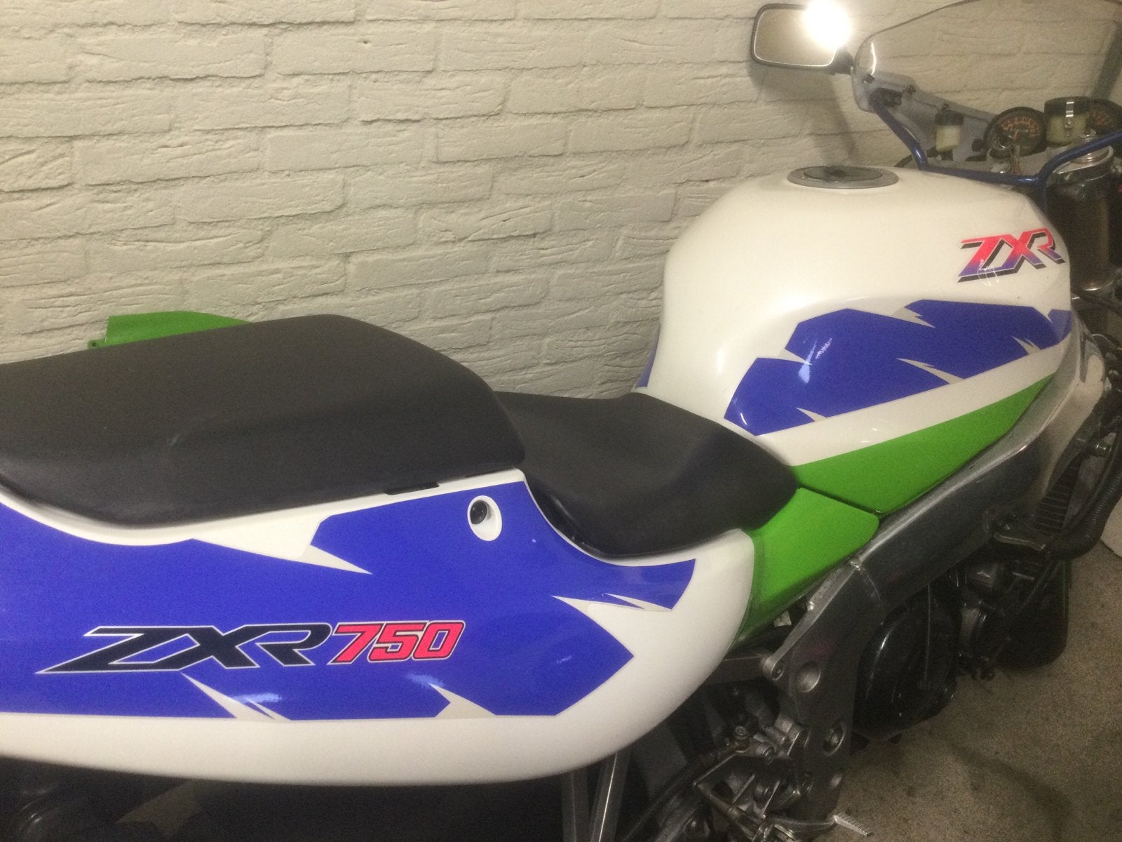 Gezocht Kawasaki Zxr 750 L, Ophalen of Verzenden