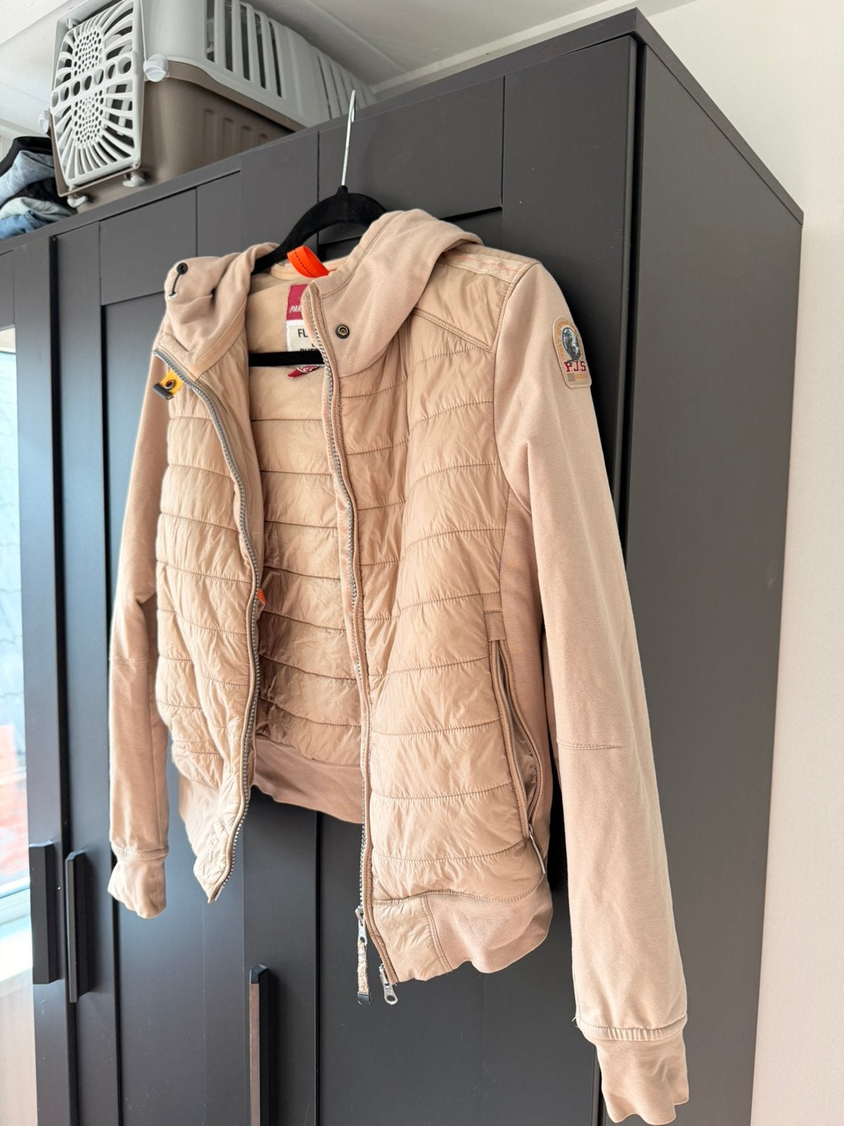 Parajumper jas dames S, Ophalen, Gedragen, Maat 36 (S), Beige